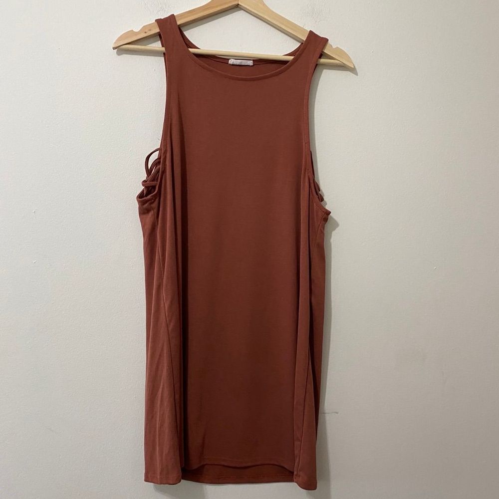 Full Tilt Amber Cross Detail Shift Dress Medium